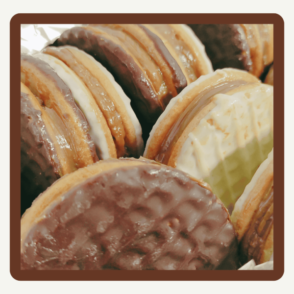 Dulce Delicious Milk Chocolate Alfajor (33 units) - Image 3