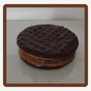 Dulce Delicious Dark Chocolate Alfajor (33 units)